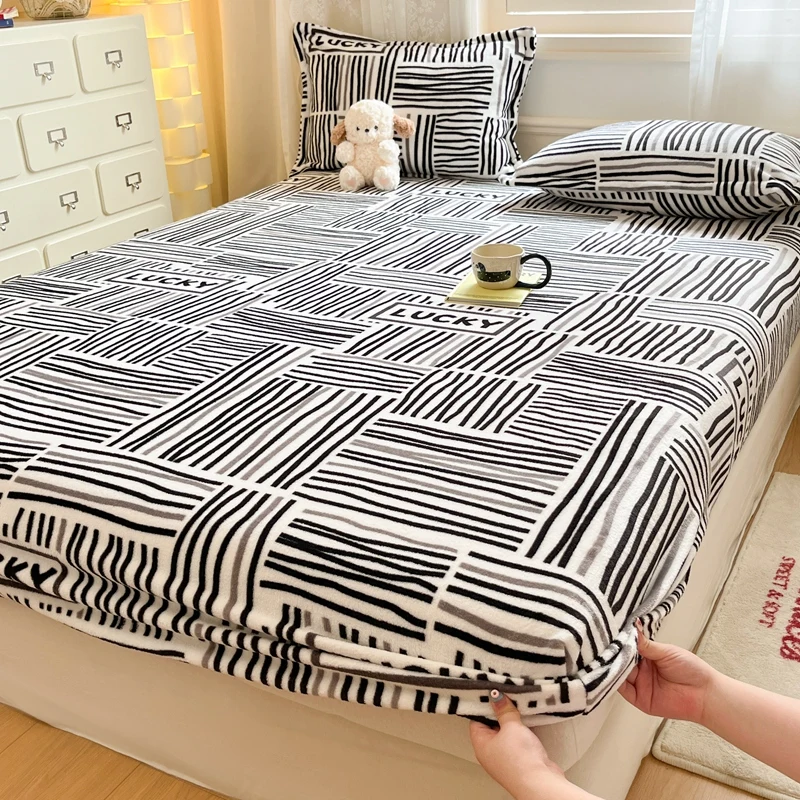 

Super Soft Bedsheet Warm Bed Cover Stripe Style Fitted Sheet Winter Bed Linen Printed Sheets простынь на резинке (No Pillowcase)