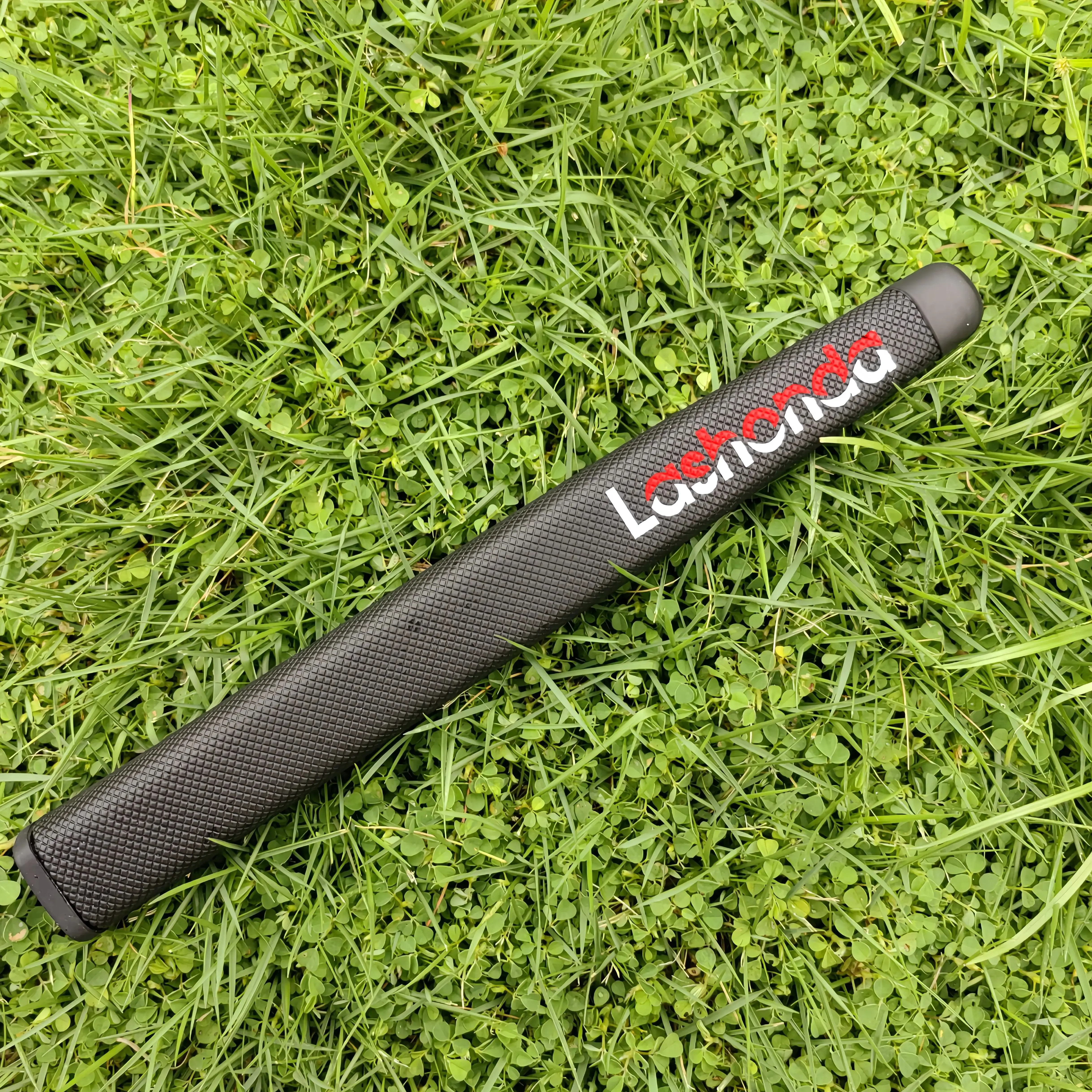 

Ручка клюшки для гольфа Lashonda из искусственного материала с удобным ощущением, противоскользящим дизайном в полоску. Износостойкий, впитывающий пот и Inc.