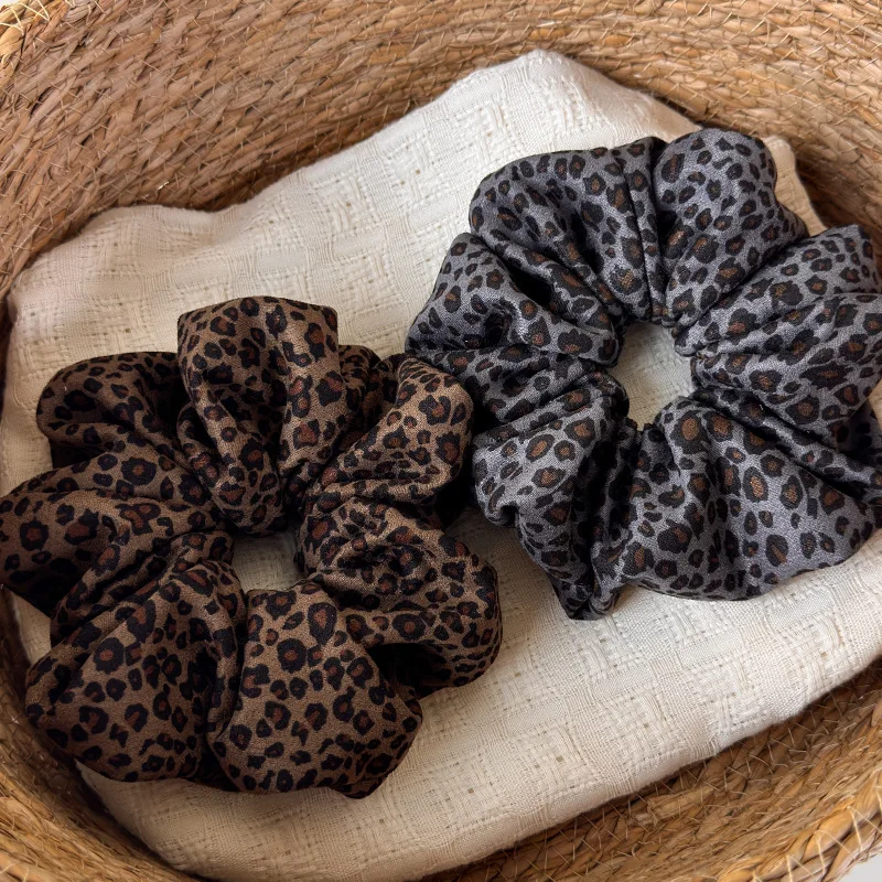 Vintage Leopard Print Scrunchie Large Velvet Hair Elastic Band for Women Casual Low Saturation Bun Hair Tie Office Style