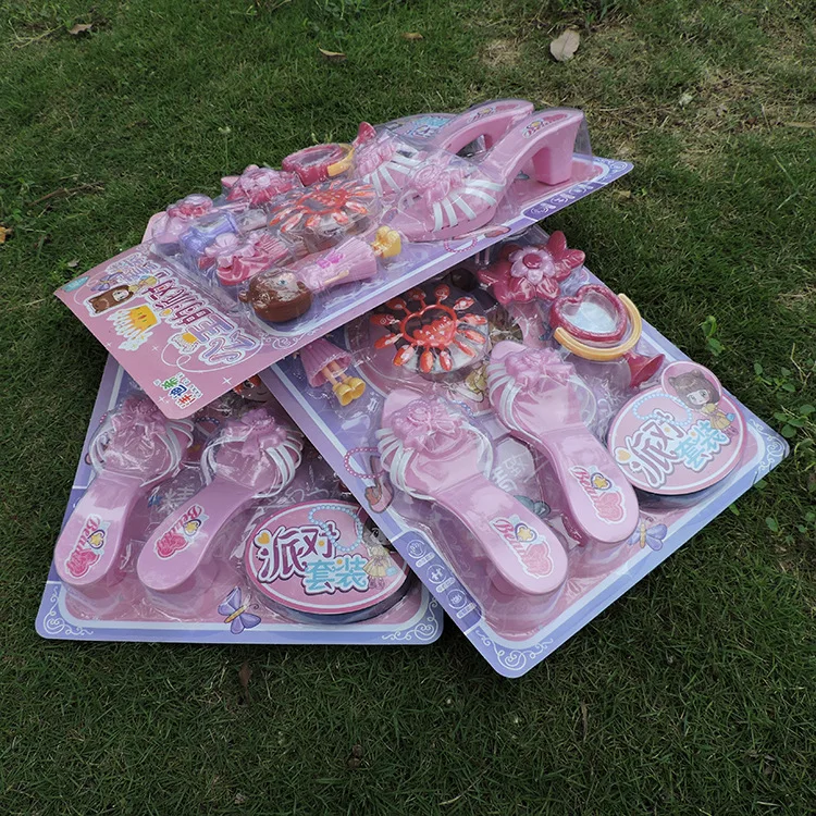 Casa da gioco per bambini Giocattolo Ragazze Principessa Set da festa Fermagli per capelli Chiodo Tacco alto Moda Squisito Accessori fai da te Giocattolo Regalo di compleanno