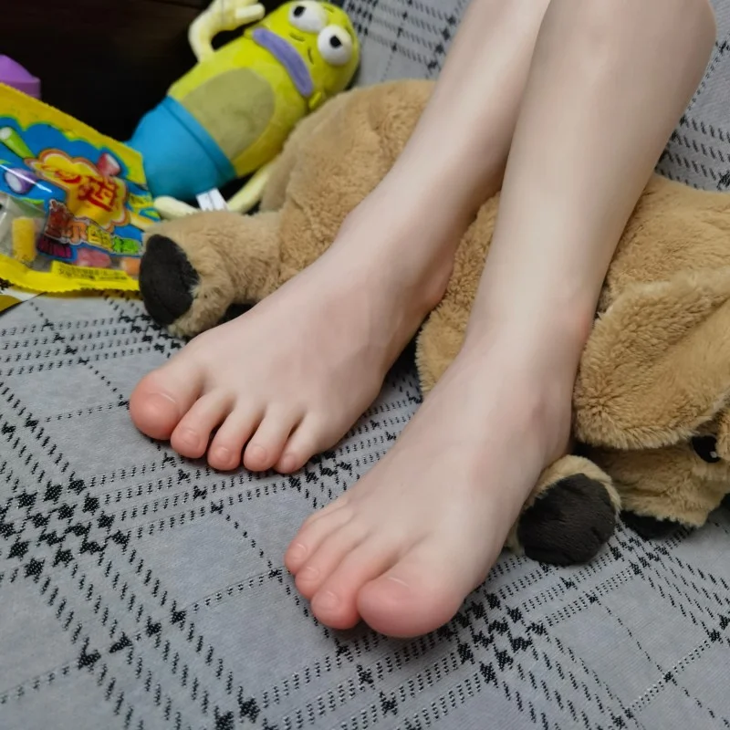 Boy's Foot Model Custom Realistic Silicone Child's Feet Model for Displaying Shoes Socks Jewelry Props Salon Art 3510
