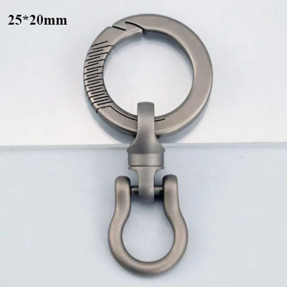 

New Portable Titanium Alloy Keychain Ultra-light 360° Rotatable Brass Keychain Car Key Ring Outdoor Small Tool