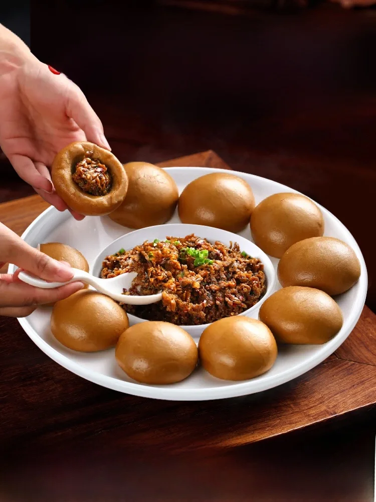 Plato de servir de cerdo de doble capa con champiñones negros en pastel de arroz para banquetes de boda y cenas de vino al estilo chino