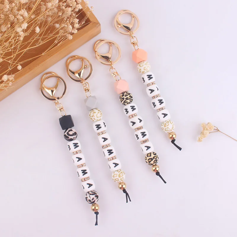 Creative Handmade Silicone Beads Keychain Leopard Print Letters Beaded Keyring For Anti-Drop Pendant Key Chains Women Girls Gift