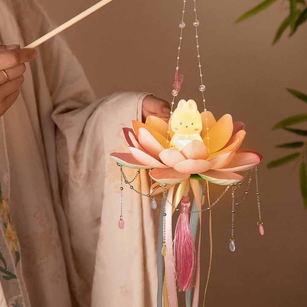 

DIY Lotus Flower Lanterns Material Package Handmade Rabbit Lotus Lantern Glowing Luminous Mid-Autumn Festival Lantern