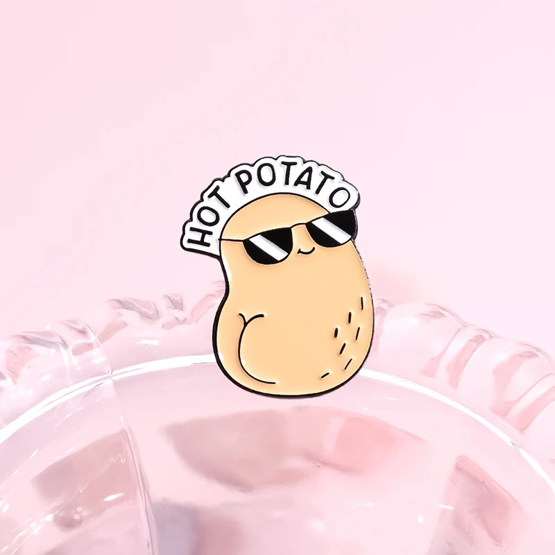 3PCS/SET Cute Humanoid Potato Enamel Pins Custom HOT POTATO Brooches Lapel Badges Plant Funny Jewelry Gift Wholesale