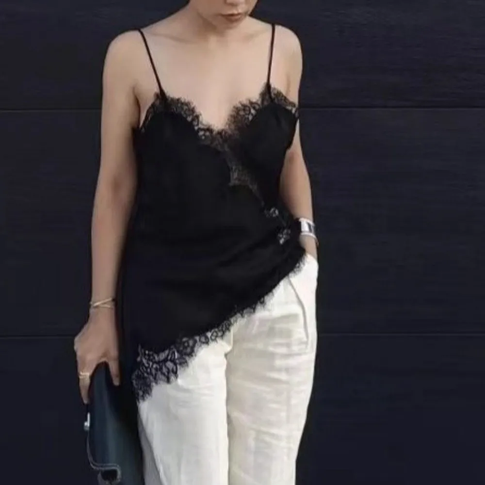 Schickes asymmetrisches Spitzen-Patchwork-Top, ärmellos, sexy Spitzen-Top mit Rückenausschnitt, V-Ausschnitt, elegantes Camisole-Top, Partykleid