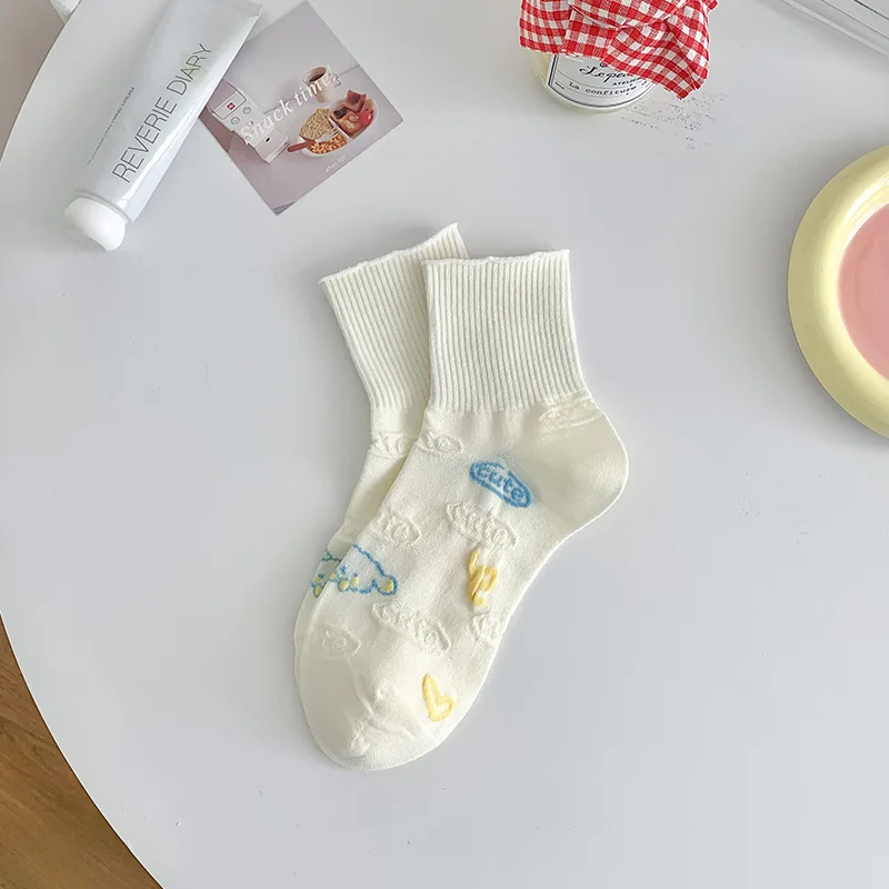 Calcetines de color crema calcetines tobilleros de mujer Primavera Verano calcetines finos de corte bajo deportivos sin costuras con dibujos animados