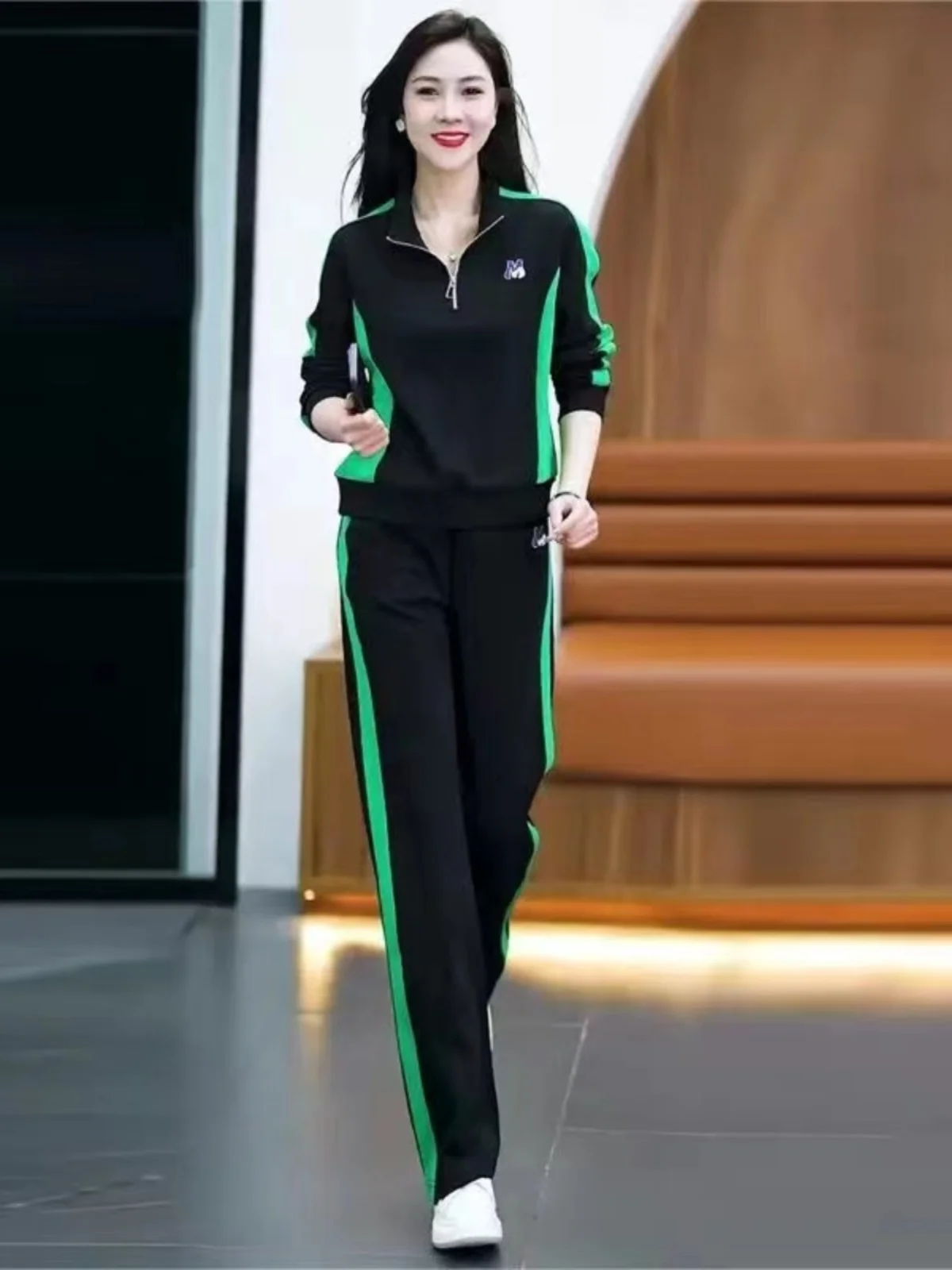 

Повседневный спортивный костюм для женщин: новая модная коллекция весна-осень, приталенный свитшот с воротником-стойкой и длинные брюки, комплект из двух предметов больших размеров