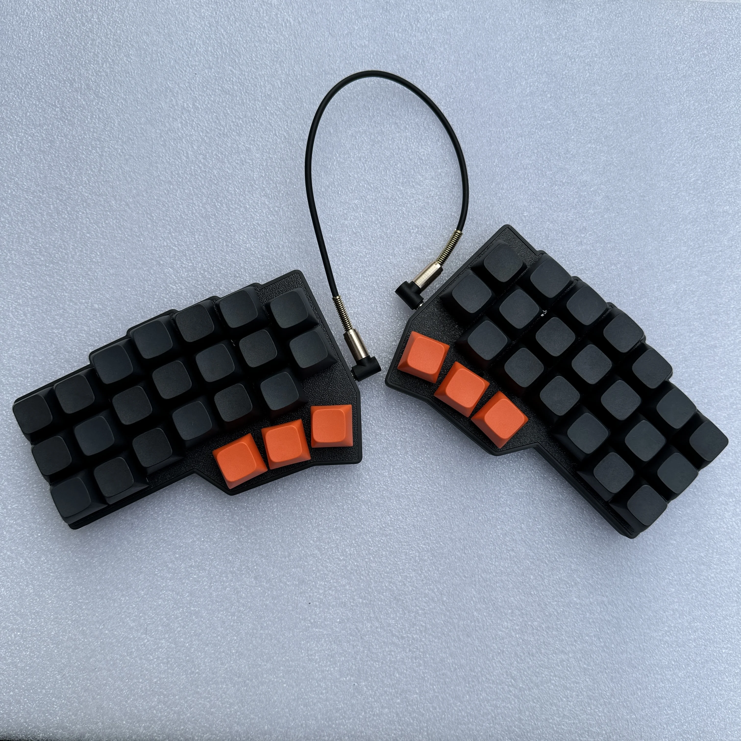 

Wired Corne V4 Split Keyboard Hot Swap RGB Ergonomic Split Mechanical Keyboard Right Left Hand Keyboard Custom VIAL Keymap Gamer