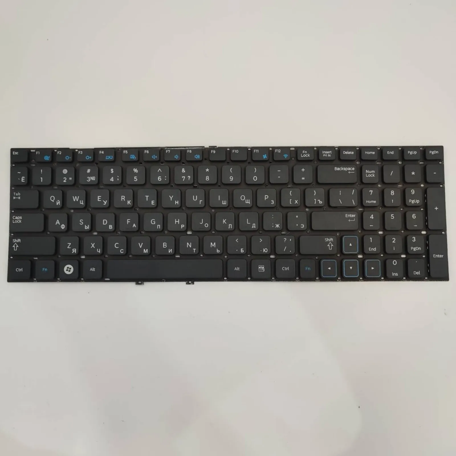 RU Layout for Samsung NP300E5A NP300E5C NP300V5A NP305E5A Laptop Keyboard