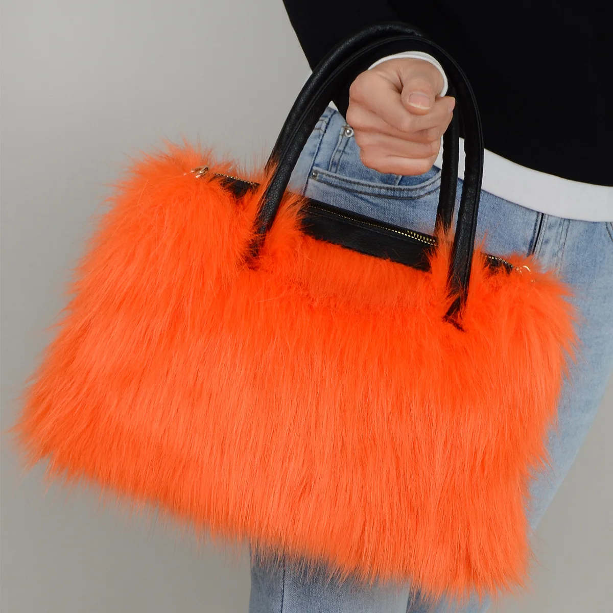 

New Autumn and Winter Plush Handbag Women's Fashion High End Shoulder Bag Faux Fur Crossbody Bag Tote Bag