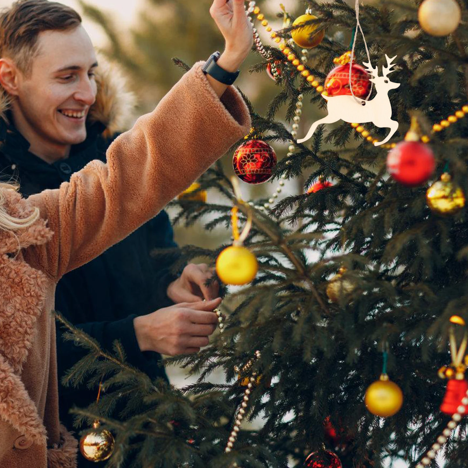 

50pcs Christmas Wood Slice Hanging Decor Natural Rustic Wooden Pendant For Xmas Tree Home Party Holiday Decoration Wind Chime