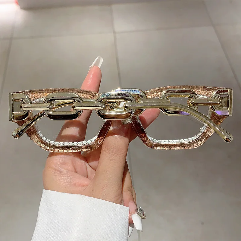 Luxury Diamond Rhinestone Vintage Brand Designer Sunglasses Women For Female Sun Glasses Punk Popular Chain Party Shades UV400