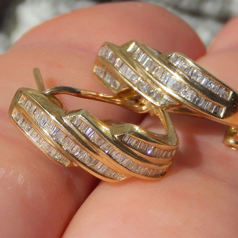 Huitan Stylish Women Gold Color Drop Earrings with Brilliant Zirconia Fashion Modern Accessories Female Engagement Jewelry Gift