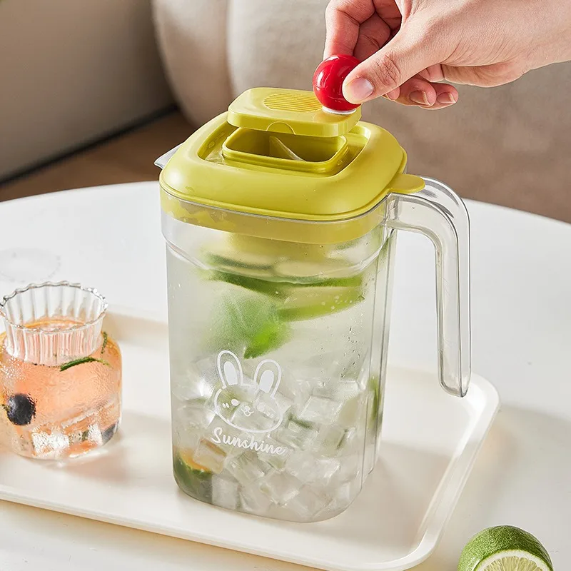 

2025 Large Filter Water Jug, Plastic for Refrigerator Summer Iced Juice Jug, with Filter Large Capacity