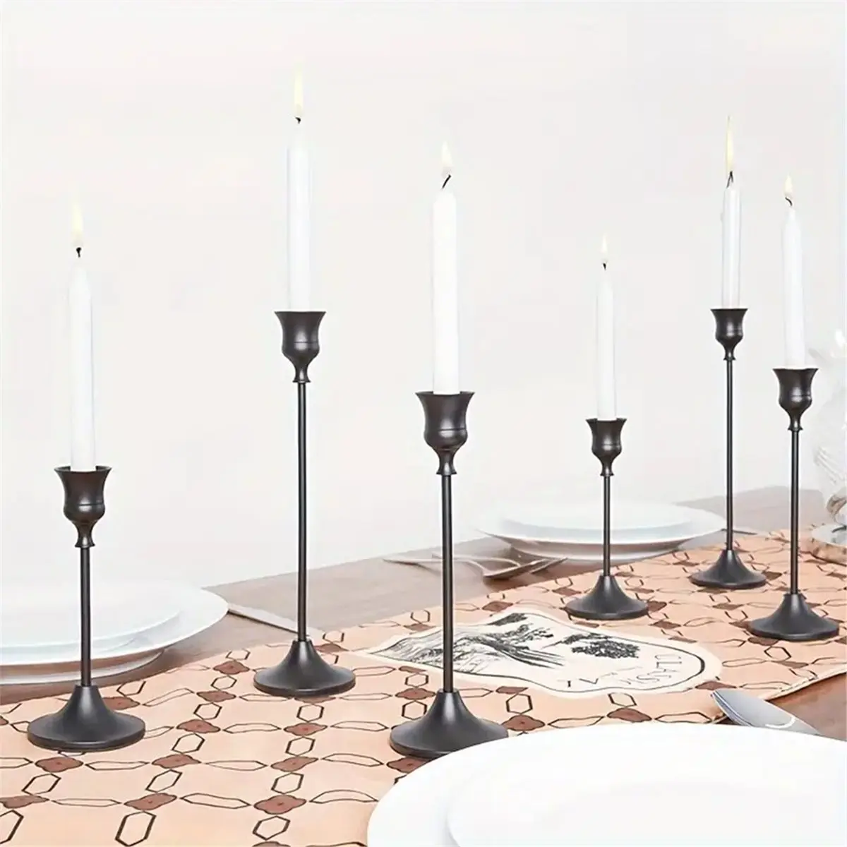 New Arrival Elegant Set of 3 Metal Candle Holders for Wedding and Home Decor