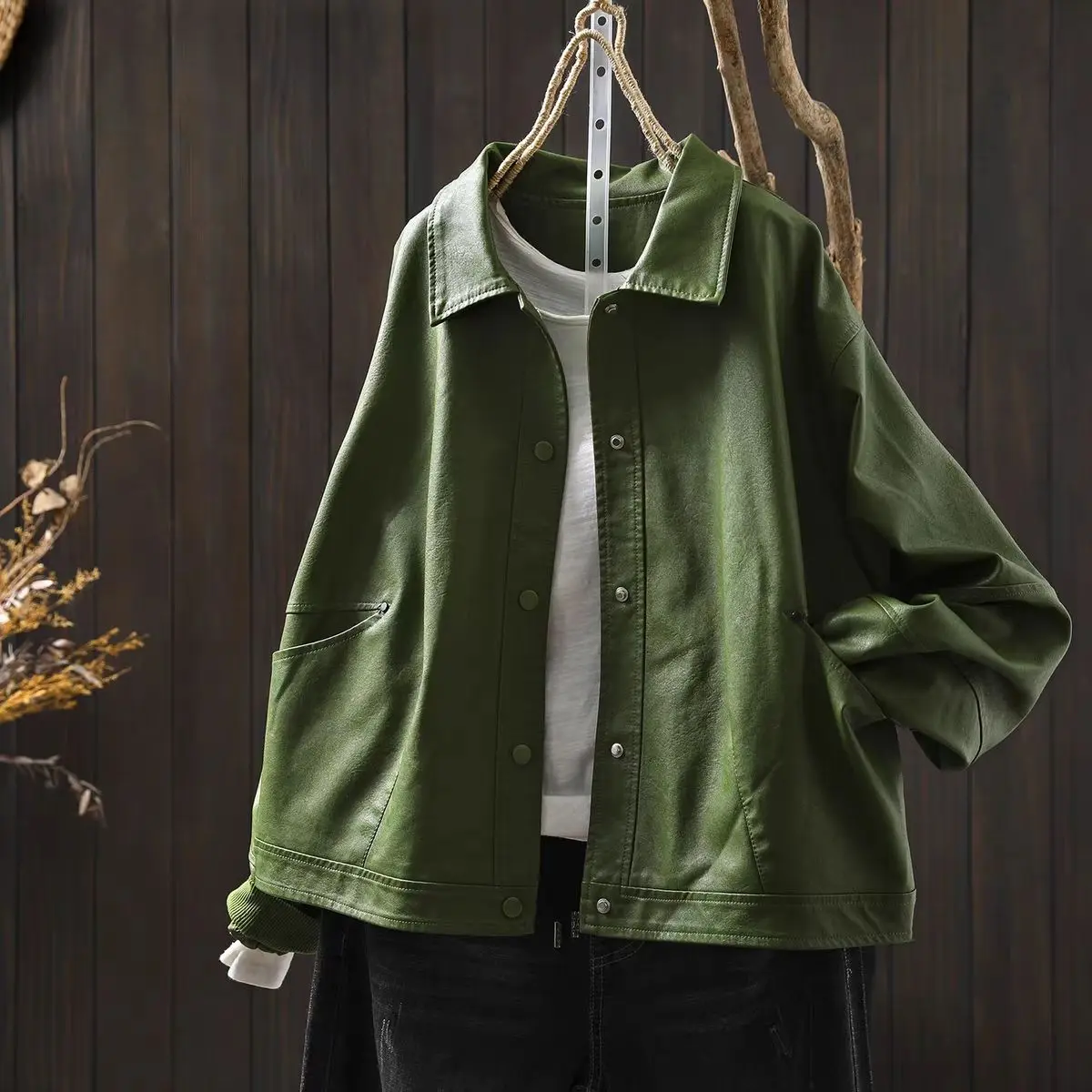 

Spring and Autumn Ladies Oversized Leather Jacket Commuting PU Leather Jacket