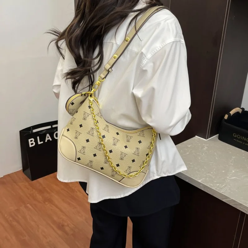 

Famous Designer Women's Shoulder Bag In Genuine Leather - Crossbody Handbag Classic Elegant Style