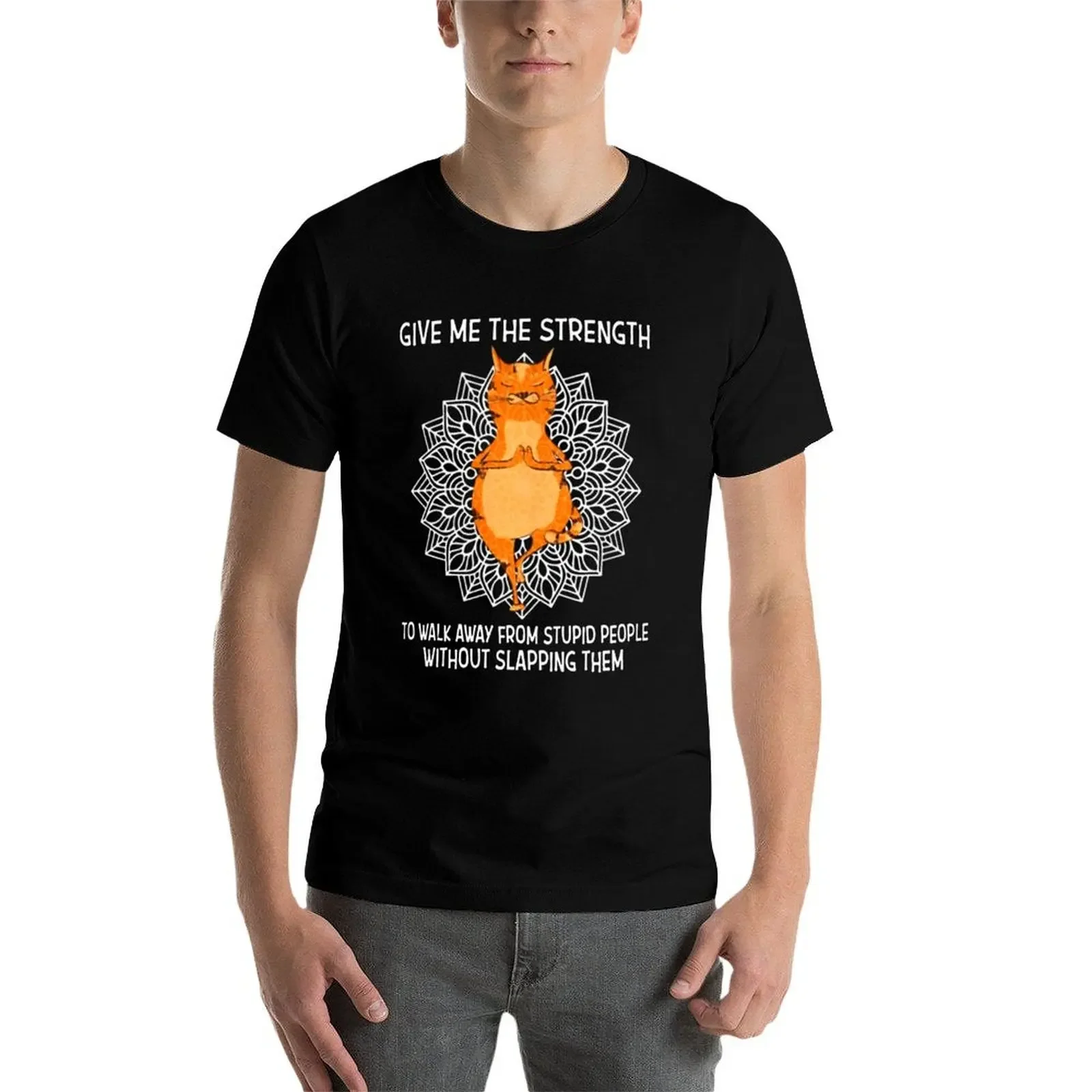 اليوغا لي القط صفعة دون قوة الناس يمنحون تي شيرت المشي بعيداً من القميص الغبي إلى