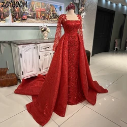 Maßgeschneidertes rotes Abendkleid mit O-Ausschnitt und Pailletten, glitzernden Applikationen und langen Ärmeln, 2024, Meerjungfrau, bodenlang, Sweep-Zug-Abschlussballkleid