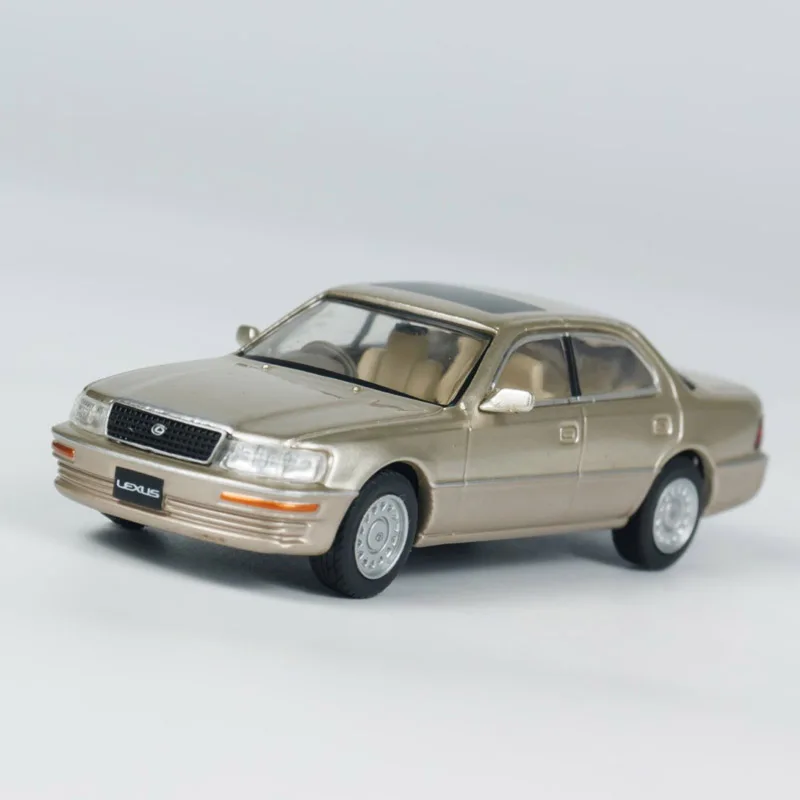

Diecast Original 1:64 Scale Lexus LS400 Simulation Alloy Car Model Static Display Collectible Toy Gift Souvenir Decoration