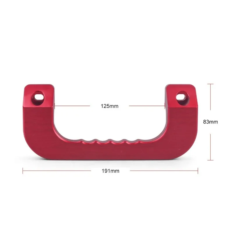 1 pair of front and rear drivers get on the car and pull the handrail handrail cover.