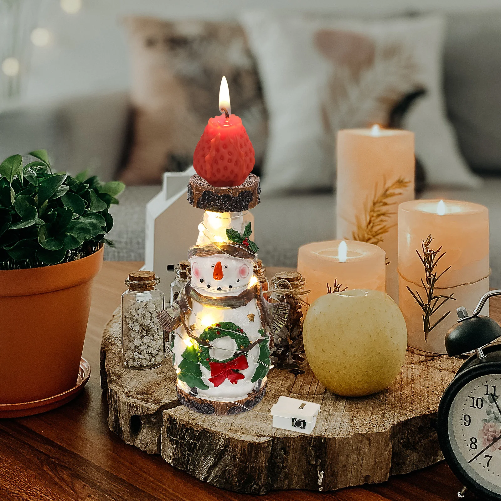 

1 set Glowing Candlestick Ornaments Decorative Resin Imitated Wood Xmas Holiday Desk Exquisite LED Lighting Holders Stand