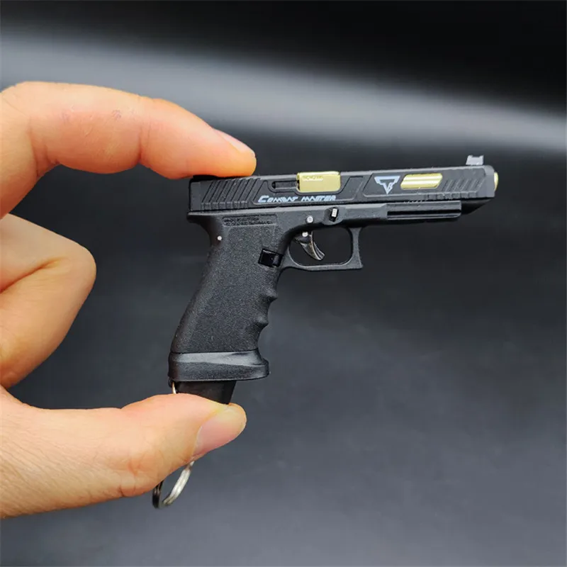 GLOCK34 TTI 쉘 배출 미니 건 키체인 1:3, 미니어처 금속 권총 키링 펜던트 장식, 육군 팬 모델 컬렉션 선물