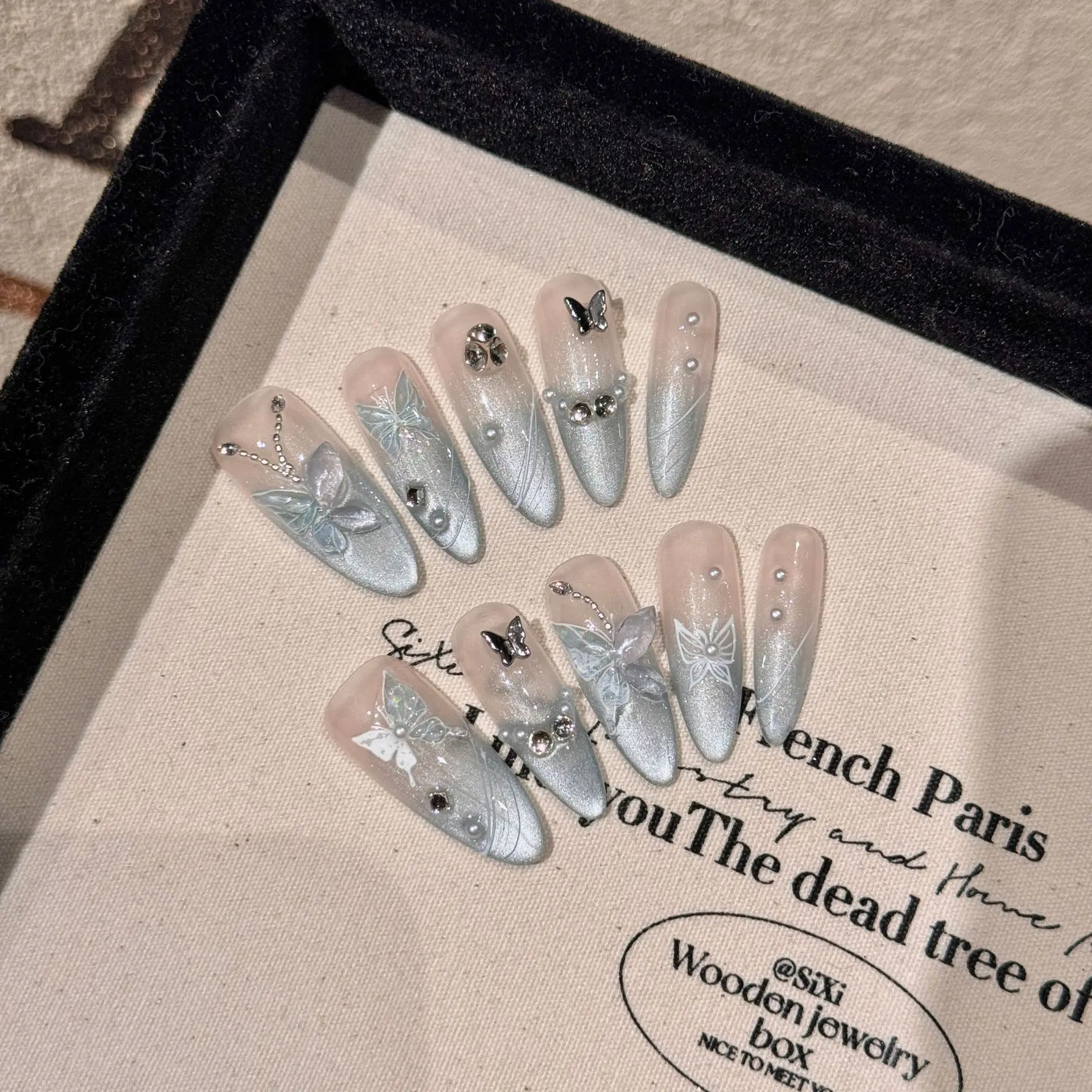 10 Uds. De uñas postizas hechas a mano, arte con purpurina, ojo de gato, puntas de uñas postizas ovaladas largas, diseño de mariposa y diamante, prensa de almendra verde en las uñas