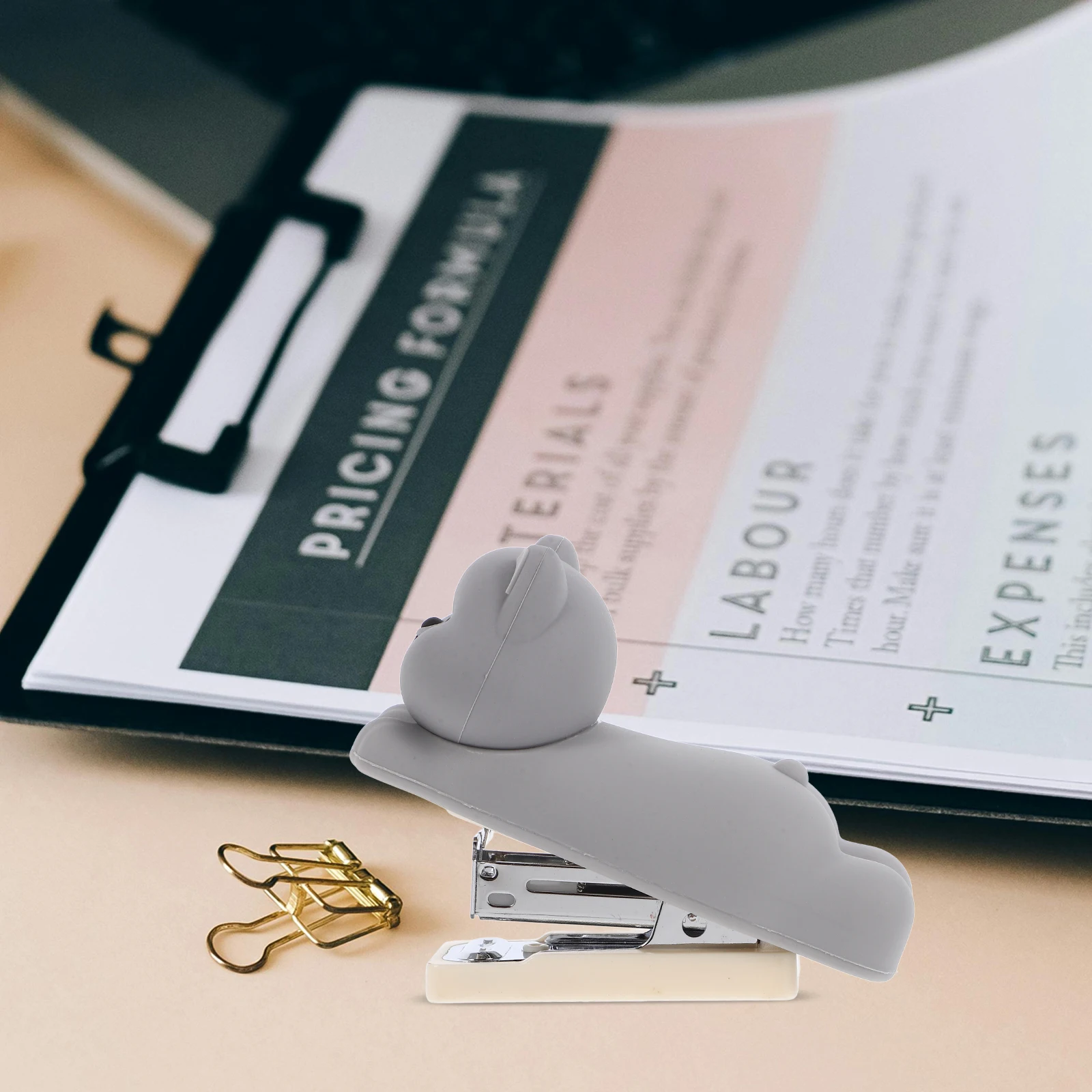 

Cute Puppy Stapler Desktop Office Portable Mini Handheld PVC Silicone Small Cartoon Dog Shape Spring Powered for Desk