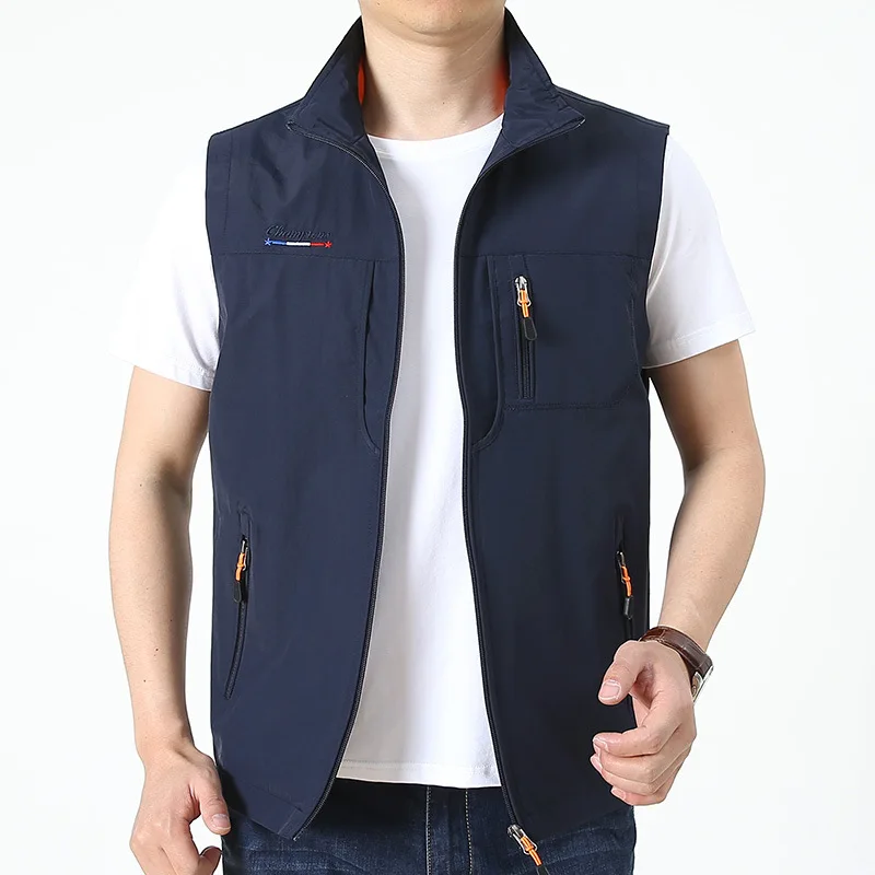 

Spring Middle-aged And Elderly Men's Green Thin Casual Breathable Outdoor Vest Jacket