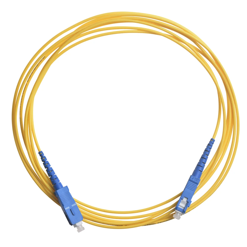 Hoge kwaliteit OEM SC LC FC ST vrij afgestemde connectoren Fiber optische patchcord Apc Upc SM FTTH aangepaste optische patchcord