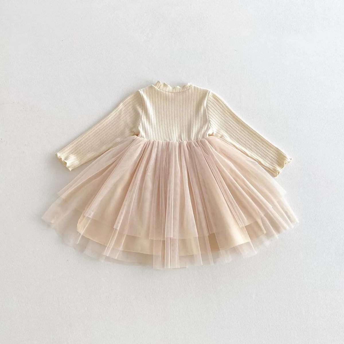 Autumn and Winter Girls' Knitted Long-Sleeve Bow Mesh Dress, Sweet and Comfortable Long-Sleeve Dress for Girls, Very Suitable for Going Out