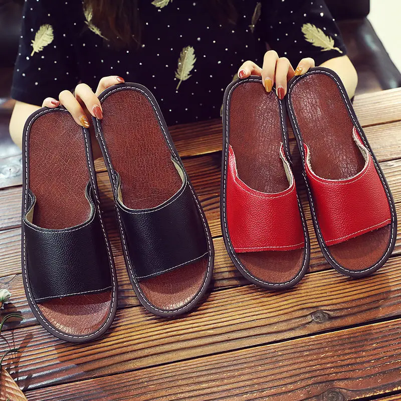 

Comfortable Indoor Slippers Unisex Home Summer Anti-Slip Soft Bottom Couple Cool Slippers Leather Mules Slip-On Shoes
