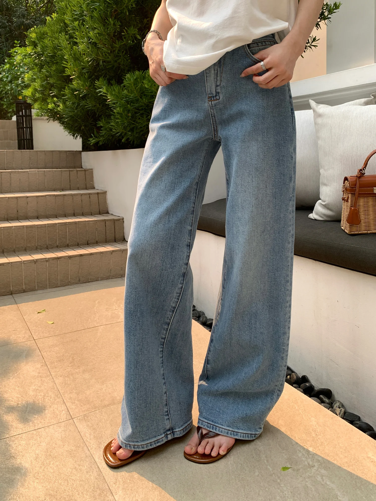 

Fashionable Retro Washed Blue Straight Leg Jeans Women's Loose Narrow Wide Leg Floor-Length Pants Casual Style High Waist Cotton