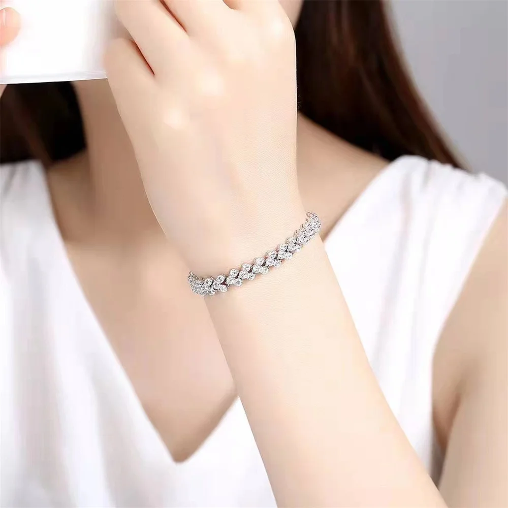 Luxury Fashion White Leaf Diamonds Crystal Bracelet for Women Elegance Zircon Bracelet Wedding Party  Accessories Jewelry Gift