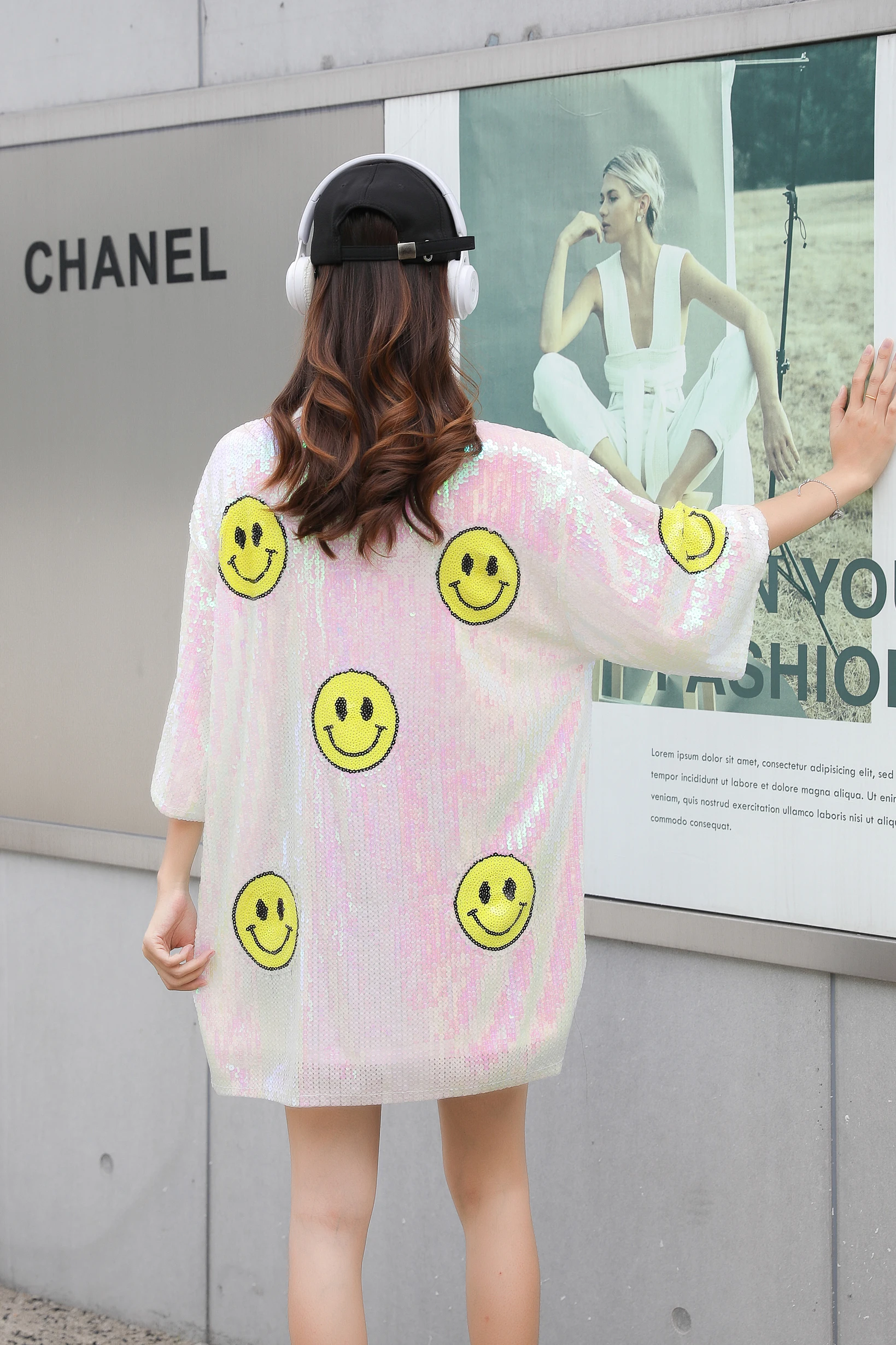 Smiling Face Short Sleeve T-shirt Women Fun Face sequined Loose tees Top