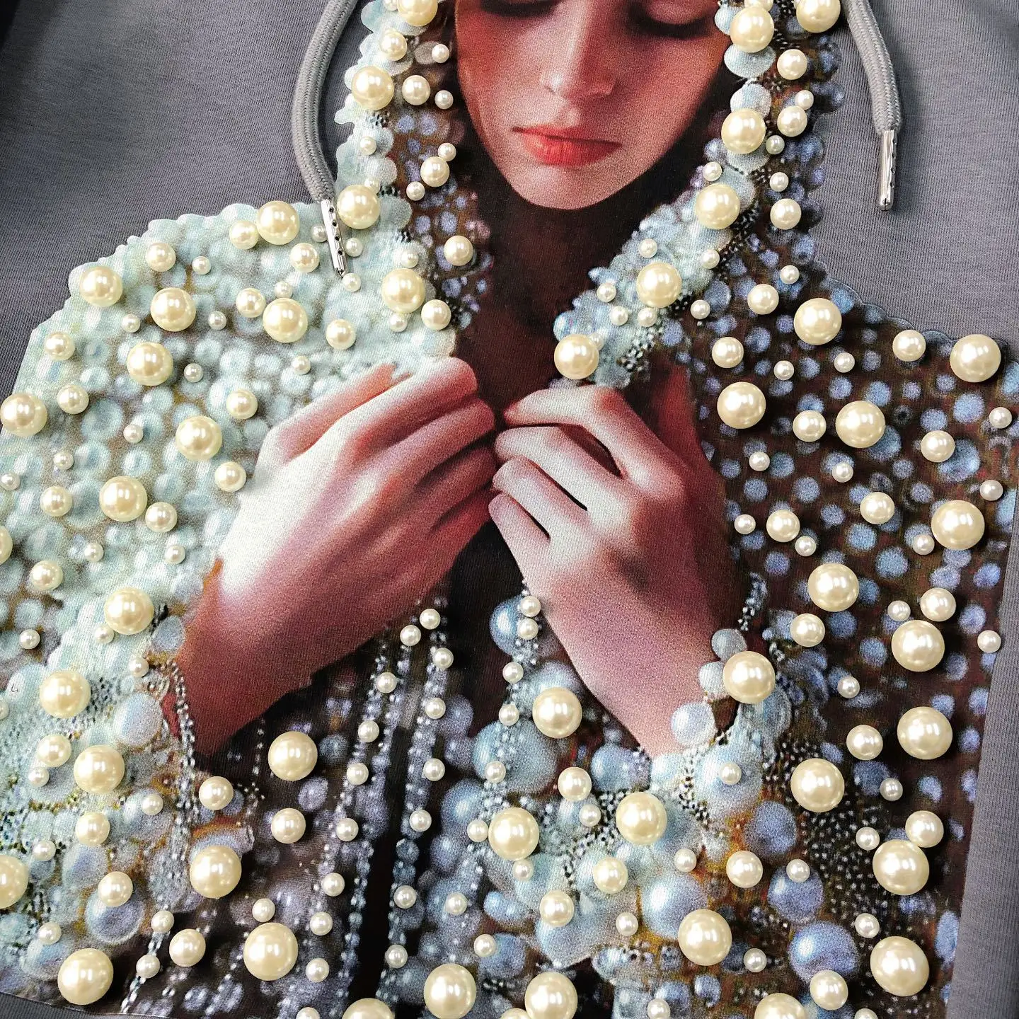 Autumn New American High Street Heavy Industry Beaded Character Printing Trendy Cool Fashion Hooded Sweatshirts Women 2025