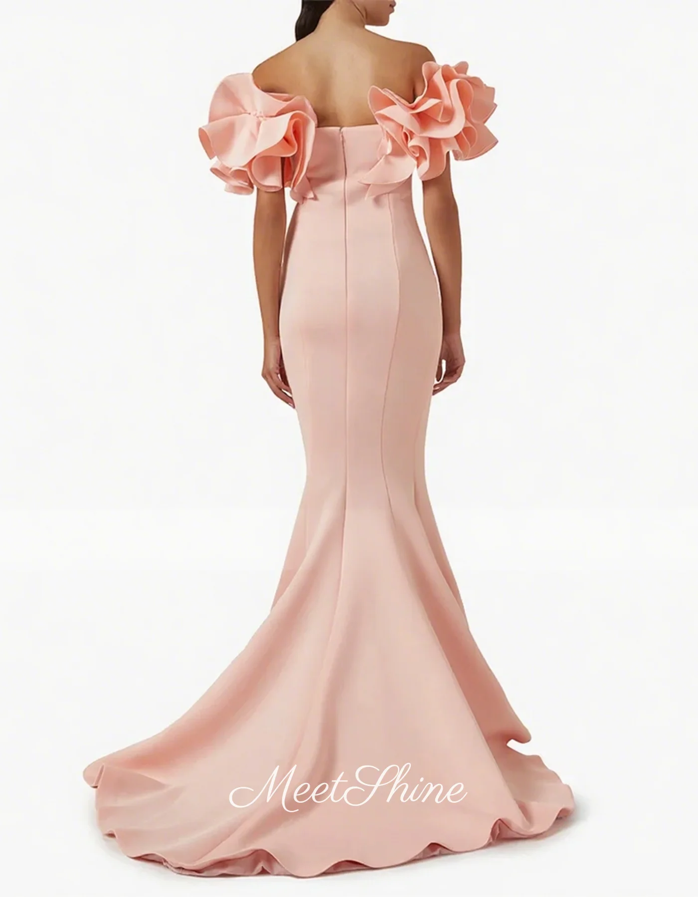 Abito da sera moderno a sirena con volant e spalle scoperte rosa pallido per donna Abito da ballo formale da sposa con strascico in raso personalizzato