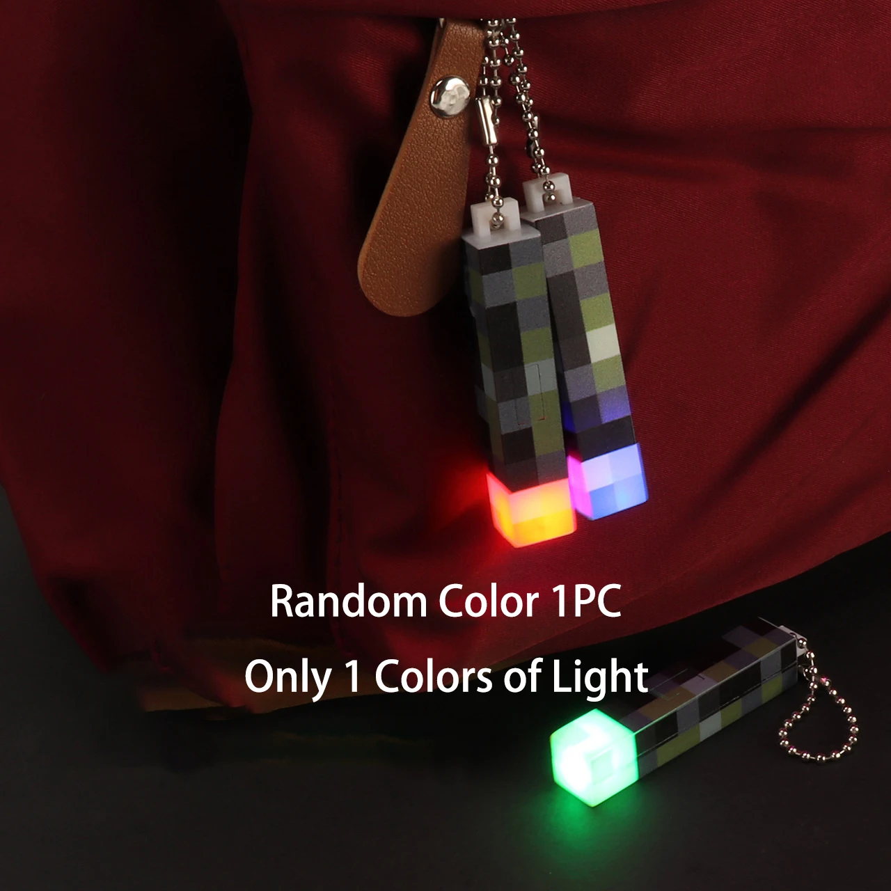 Lustiges Pixel-Wind-Design Mini-Taschenlampe Schlüsselanhänger LED-Taschenlampe USB-Aufladbar Nachtlicht Spielmodell Spielzeug Rucksack-Anhänger Fangeschenk