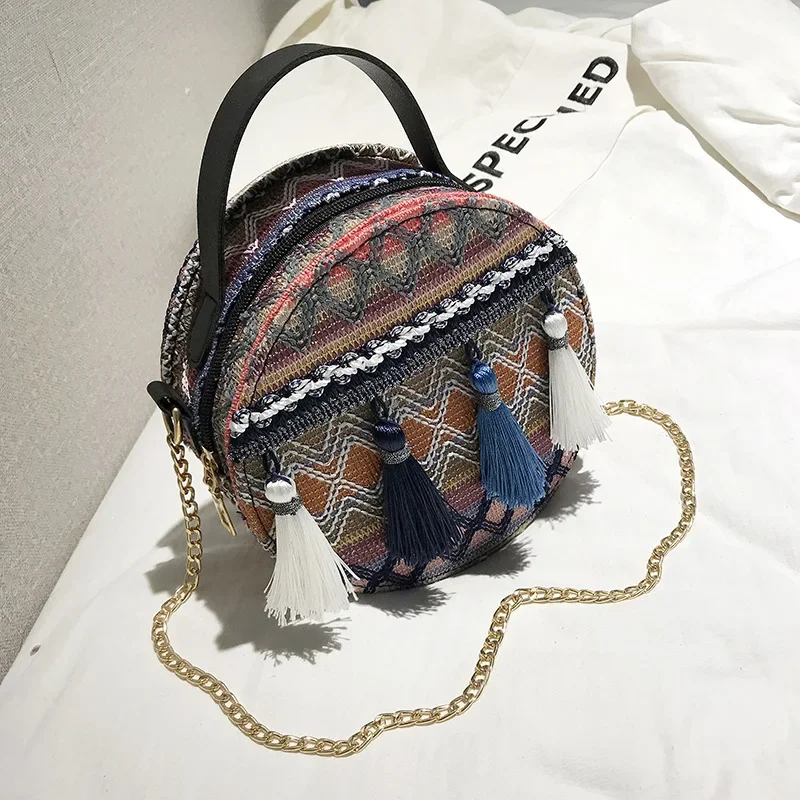 On the new bag women 2024 new Korean version of all crossbody bag Harajuku ethnic wind chain girl small body bag