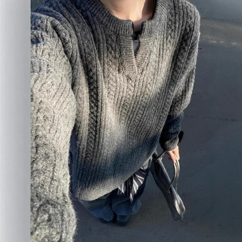 

Trendy American Retro Twisted Knit Sweater Men's Winter High-End Feeling Inner Wear Layering Henry V-Neck Knitted Base Shirt