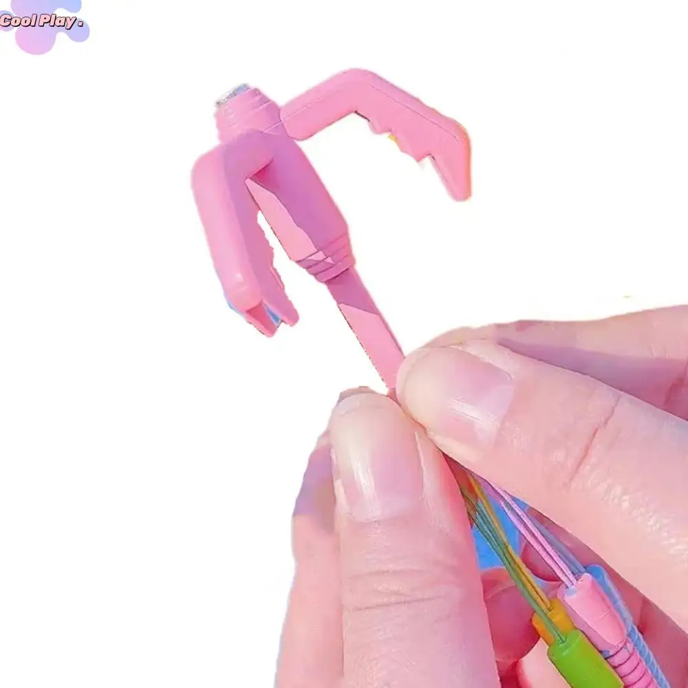 

Hand Eye Coordination Spring Claw Hook Easy To Use Plastic Hook Claw Scalable Claw Toy Colourful Magnetic Attraction