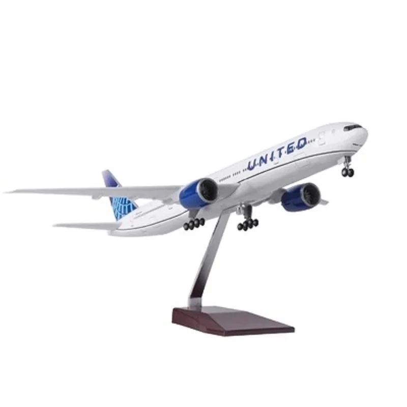 

1:130 United Airlines Airplane Model Alloy Die-Cast Airplane Model Airplane with LED Lights Toy Model for Collecting or Gifting