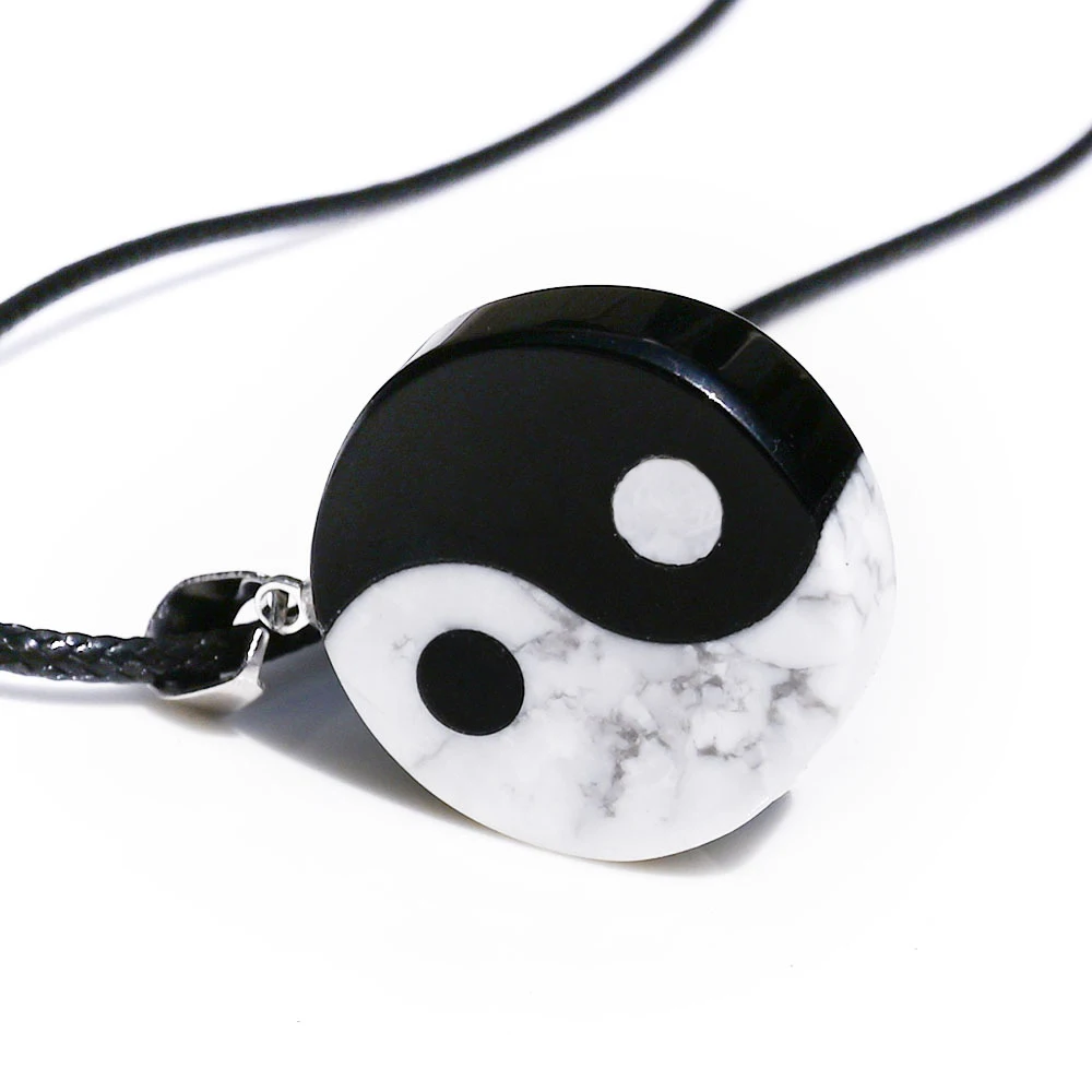 Natural Obsidian White Turquoise Gossip Pendant Necklace for Women Men Chinses Fengshui Yinyang Divination Ornaments Amulet Gift