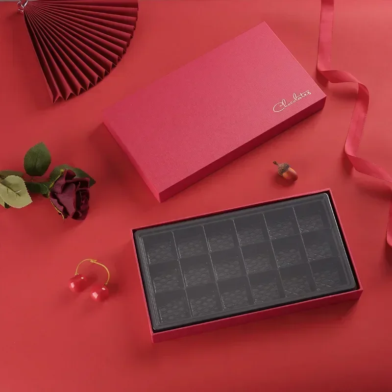 1PC 6/12/18 Holes Chocolate Boxes Packaging Valentine\'s Day Christmas Birthday Candy Gift Box Wedding Gifts for Guests Paper Box