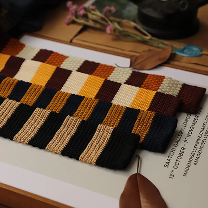 6CM Narrow Knitted Necktie Big Stripe Korean Style Casual Tie, Black Coffee Red Versatile Accessory For Warm Gentleman Look Gift
