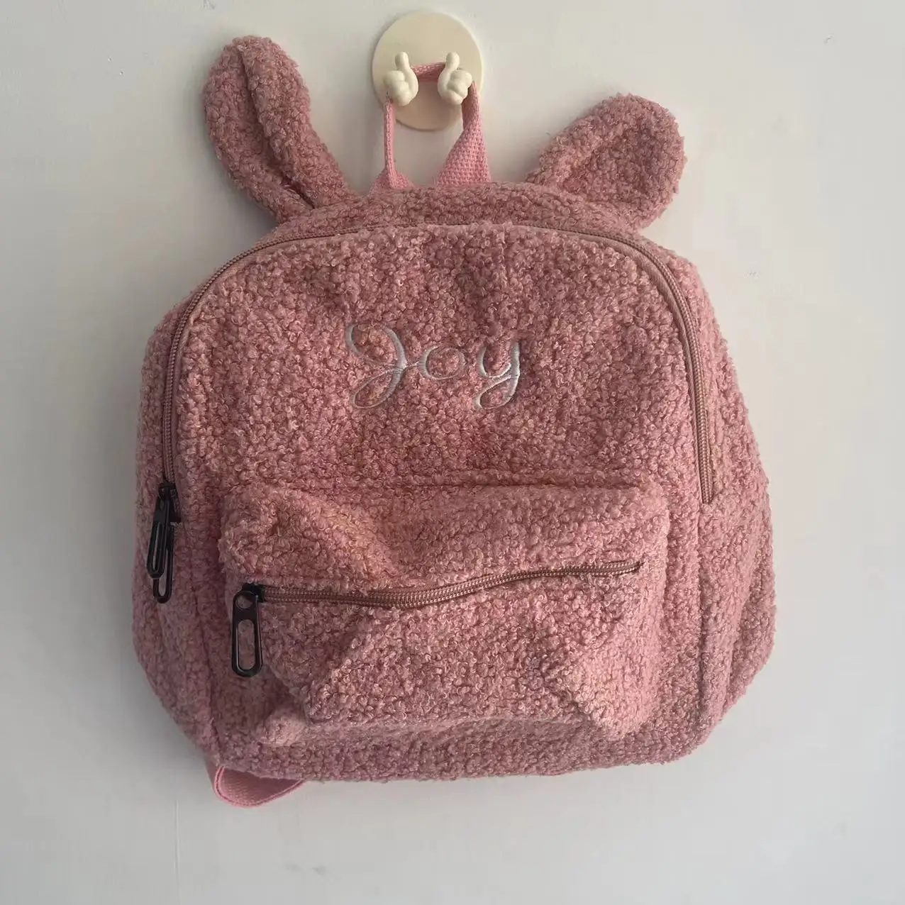 

Personalized embroidered plush cute backpack, custom with any name, portable children's travel bag, bear shaped shoulder bag