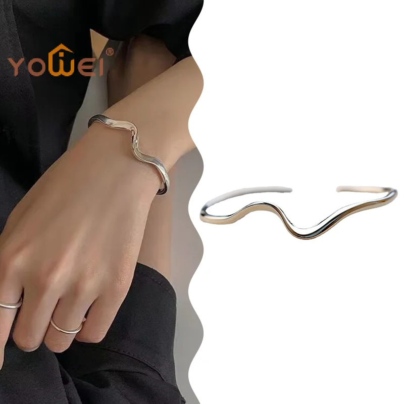 Latest Irregular Glossy Silver Mobius Bracelet Adjustable Individuality Wristband For Women